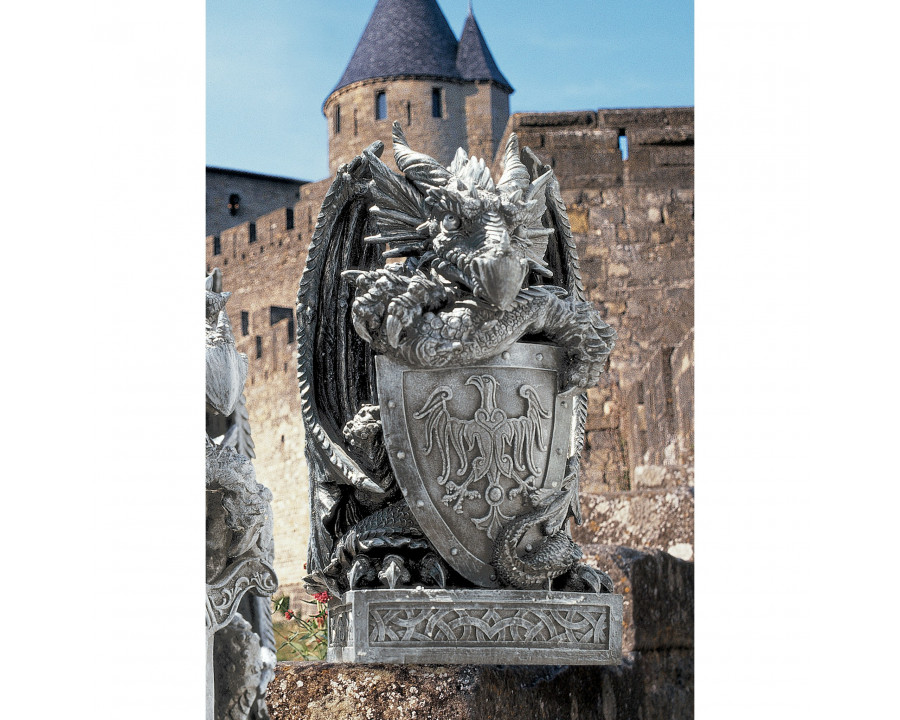 Toscano – Shield the Arthurian Dragon Statue