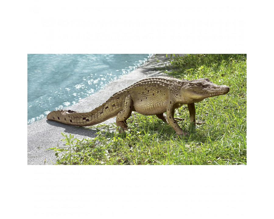 Toscano – The Grand-Scale Walking Crocodile Statue